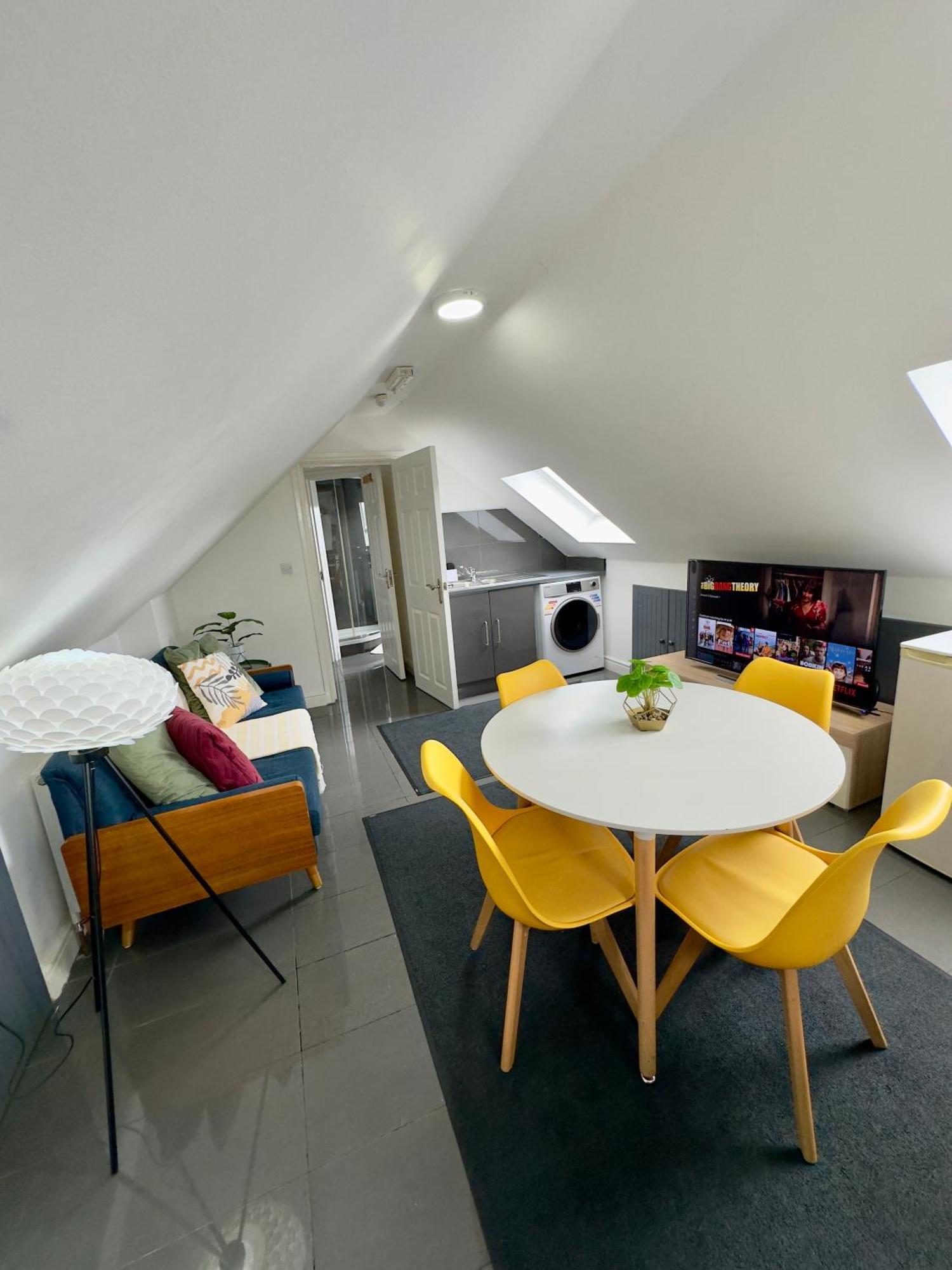 Cosy 3 Bed Apartment Near Birmingham Airport & Nec Perfect For Groups & Contractors! 外观 照片